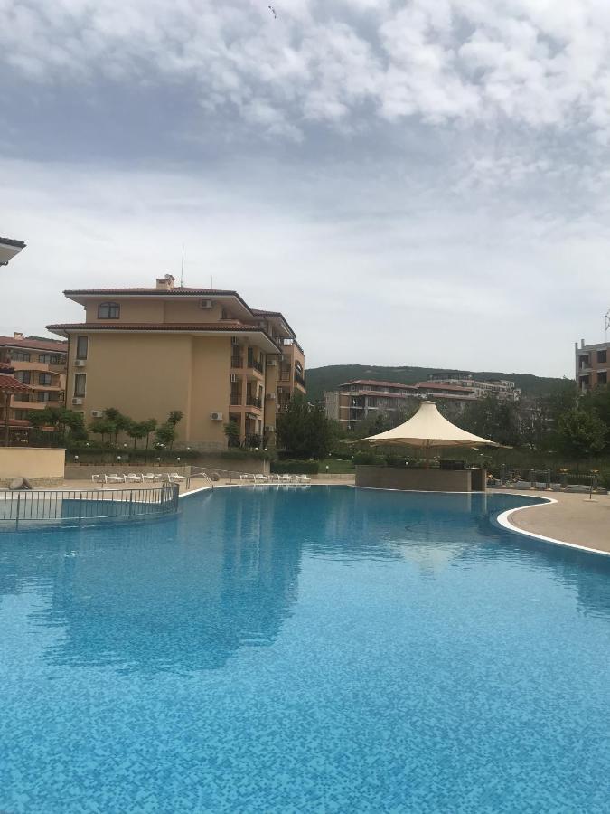 Menada Sky Dreams Apartment Sveti Vlas Exterior photo
