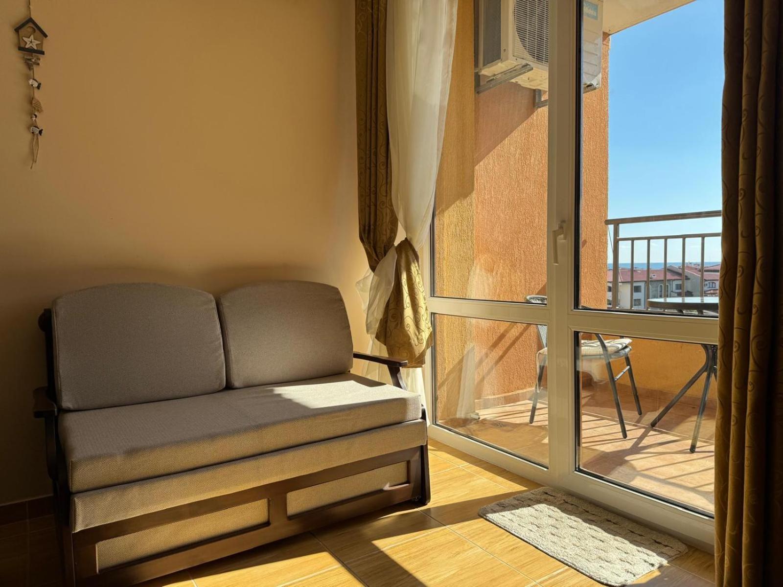 Menada Sky Dreams Apartment Sveti Vlas Exterior photo