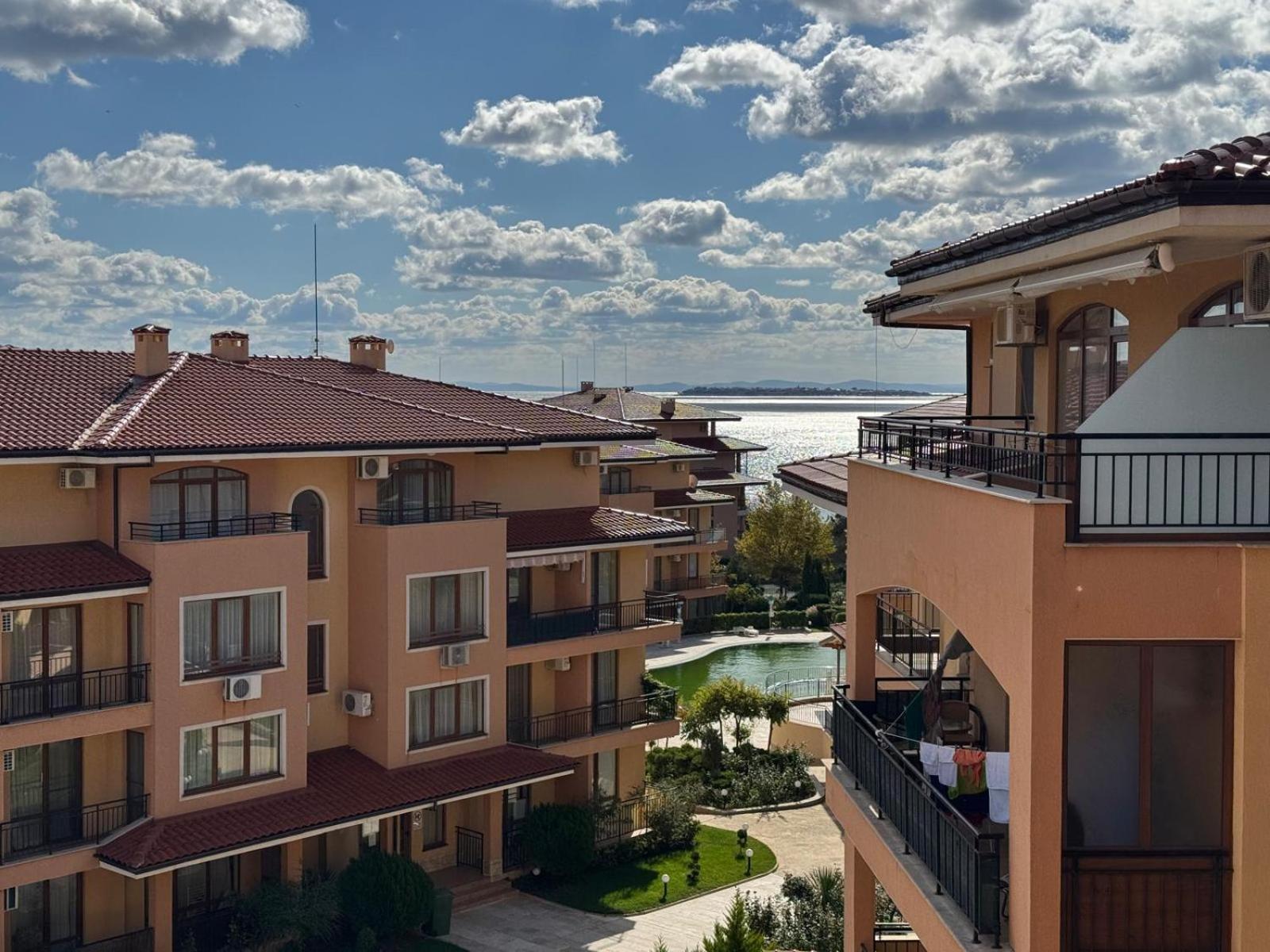 Menada Sky Dreams Apartment Sveti Vlas Exterior photo